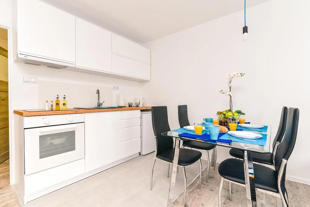 Rent Like Home Jagiellonska 4 Warsaw Apartment